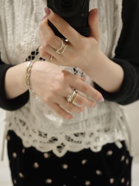 「アイテム（ブレスレット）」を使った、horigamiakaneさん（レディース・156cm）の冬コーディネート