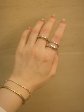 「アイテム（ブレスレット）」を使った、horigamiakaneさん（レディース・156cm）の秋コーディネート