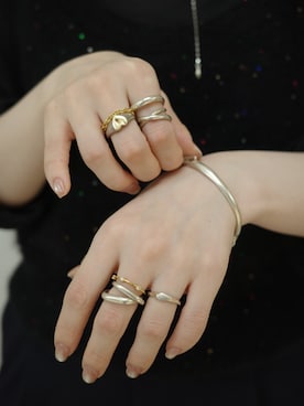 「アイテム（リング）」を使った、horigamiakaneさん（レディース・156cm）の秋コーディネート