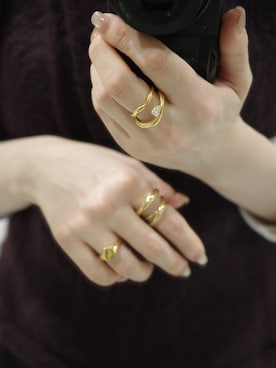 「アイテム（ゴールド系）」を使った、horigamiakaneさん（レディース・156cm）の秋コーディネート