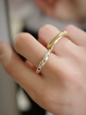 「TEN.（テン）のSILVER925 シーナリーリング 01（リング、シルバー系）」を使った、horigamiakaneさん（レディース・156cm）の夏コーディネート