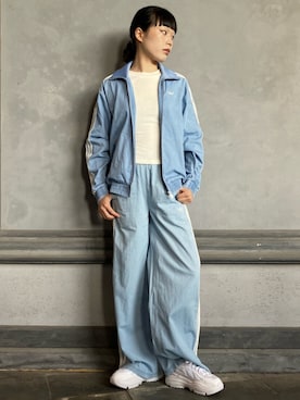 「adidas（アディダス）のアディダス オリジナルス サマーグローライト デニム ファイヤーバード トラックトップ / ジャージ / トラックジャケット / アディダスオリジナルス adidas Originals（ジャージ、ブルー系）」を使った、yeさん（レディース・164cm）の春コーディネート