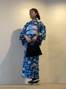 「ひいおばあちゃんのアンティーク着物のアイテム（着物、ブルー系）」を使った、ことりのガワ。さん（レディース・151cm）の春コーディネート