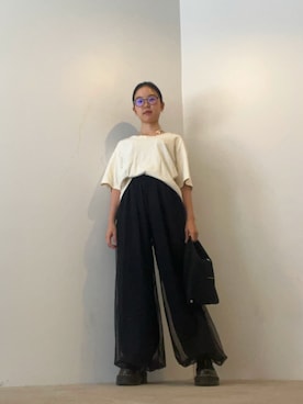 「6（ロク）のアイテム（Tシャツ/カットソー、ホワイト系）」を使った、ことりのガワ。さん（レディース・151cm）の夏コーディネート
