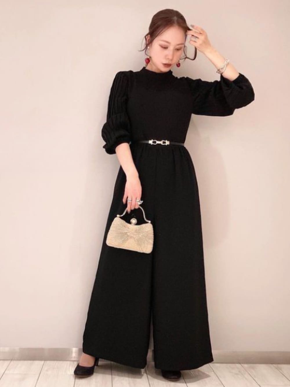 「シンプルスタイル、ブラック、ブラックコーデ、オールブラック、オールインワン、フォーマル、喪服、formforma、シンプル、ドレス、カエン」｜「kaeneの【kaene】【喪服】ブラックフォーマルオールインワン レディース/礼服/卒業式（卒園式）入学式（入園式）七五三・お宮参り（つなぎ/オールインワン、ブラック系）」を使った、formformaグランフロント大阪さん（レディース・152cm）の春コーディネートの1枚目の写真