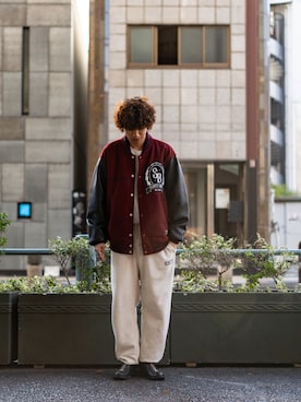 「schott（ショット）のアイテム（スタジャン）」を使った、taijuさん（メンズ・173cm）の秋コーディネート