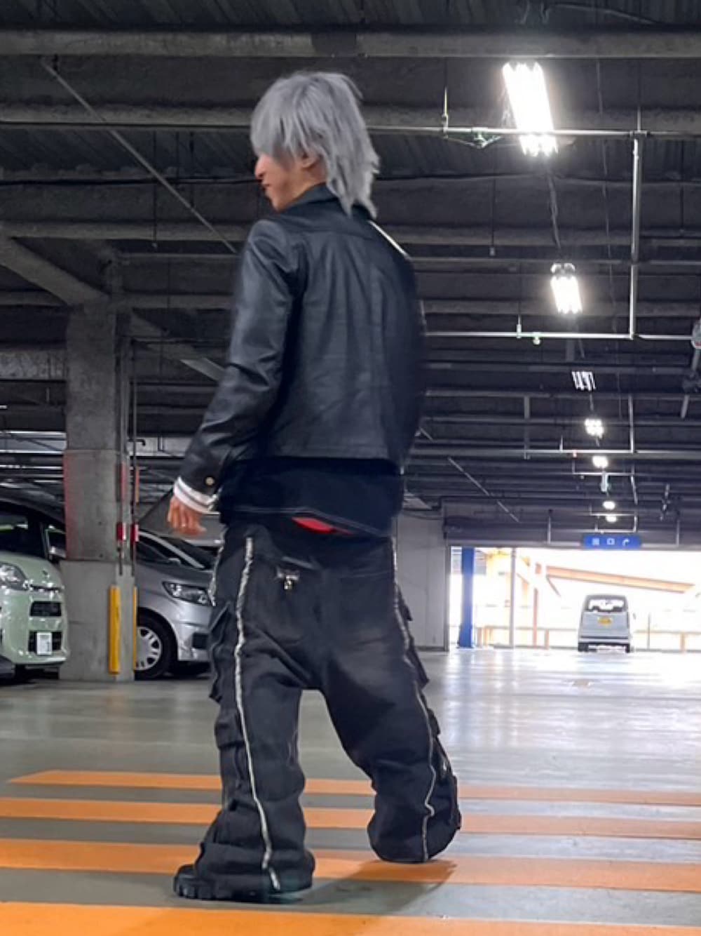 「腰パン、腰パンスタイル、アンダーウェア、お洒落さんとつながりたい、個性的ファッション、低身長コーデ、ゆるコーデ、秋コーデ、モードストリート」｜「Ellno Losetのアイテム（ジャケット/アウター、ブラック系）」を使った、Hayateさん（メンズ・164cm）の秋コーディネートの1枚目の写真