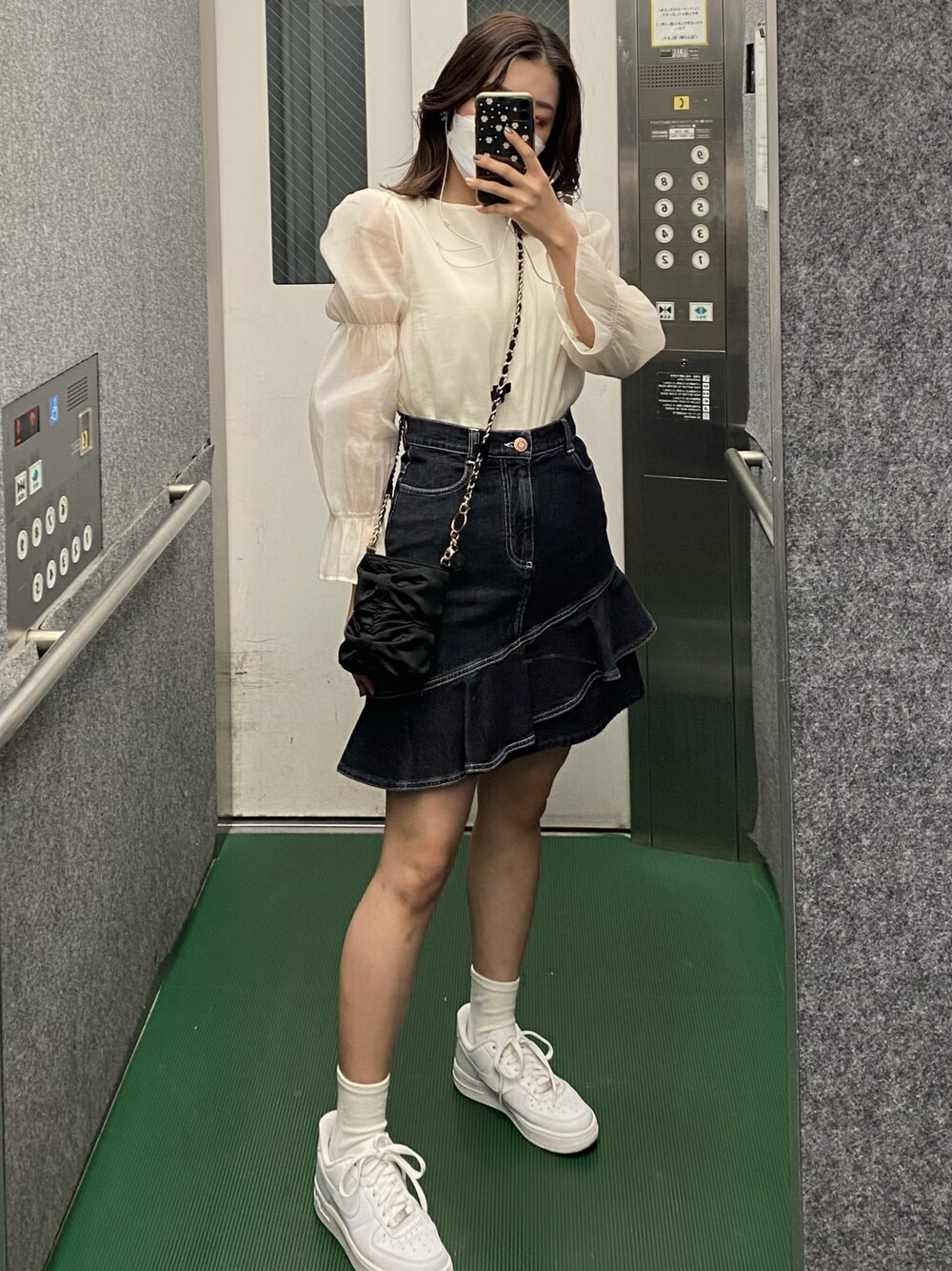 しのか｜SEE BY CHLOEのデニムスカートを使ったコーディネート