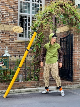 「KIKO KOSTADINOV（キコ コスタディノフ）のアイテム（トップス）」を使った、ware-mo-kou 井上慎斗さん（メンズ・184cm）の夏コーディネート