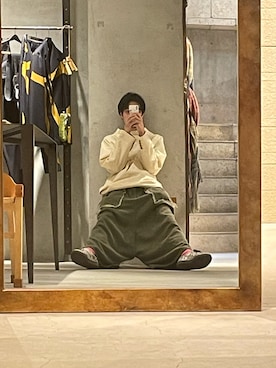 「sulvam（サルバム）のアイテム（パンツ）」を使った、ware-mo-kou 井上慎斗さん（メンズ・184cm）の秋コーディネート