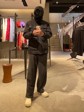 「Omar Afridi（オマールアフリディ）のアイテム（パンツ）」を使った、ware-mo-kou 井上慎斗さん（メンズ・184cm）の春コーディネート