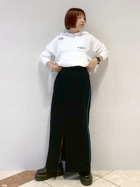 「PBLIM（ページボーイリム）のアイテム（パーカー）」を使った、ゆいさん（レディース・154cm）の秋コーディネート