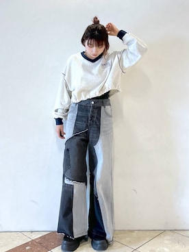 「PBLIM（ページボーイリム）のPAGEBOYLIM/バイカラーVショートプル（スウェット）」を使った、ゆいさん（レディース・154cm）の冬コーディネート