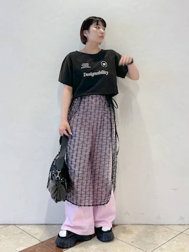 「ワイドパンツ」｜「アイテム（デニムパンツ、ピンク系）」を使った、ゆいさん（レディース・154cm）の夏コーディネート