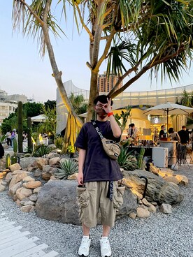 「Supreme （シュプリーム）のアイテム（バッグ、ベージュ系）」を使った、Chun👀さん（メンズ）の春コーディネート