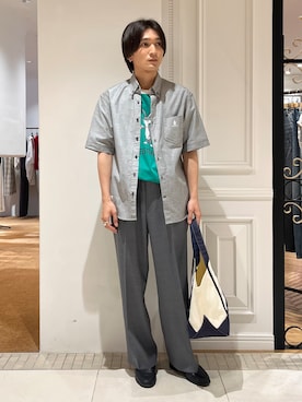 「DRESSTERIOR（ドレステリア）のナイトエンブロイ オックスシャツ（襯衫、グレー系）」を使った、がくさん（メンズ・172cm）の夏コーディネート