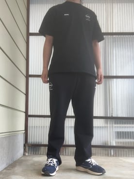 「黒Tシャツ」｜マークスさん（メンズ・180cm）の秋コーディネート