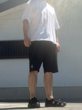 「アイテム（サンダル）」を使った、マークスさん（メンズ・180cm）の夏コーディネート