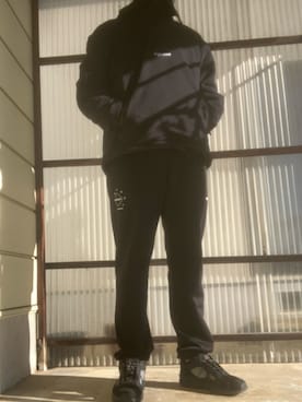 「ワントーンコーデ」｜マークスさん（メンズ・180cm）の冬コーディネート