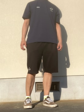 「VANS（バンズ）のアイテム（スニーカー、ブラウン系）」を使った、マークスさん（メンズ・180cm）の春コーディネート