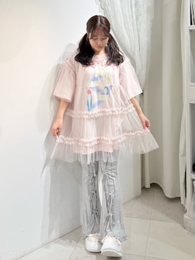 「merry jenny（メリージェニー）のfrill mary jane metal sneakers（スニーカー、ピンク系）」を使った、ponさん（レディース・153cm）の春コーディネート