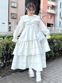 merry jenny　ribbonフリルカラーブラウス　オフホワイト　完売品 メリージェニー merry jenny フリルカラーブラウス （オフホワイト