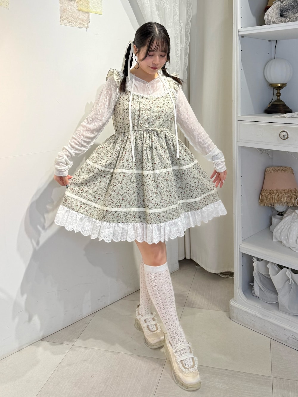petit flowerフレアミニワンピースを使った人気ファッション