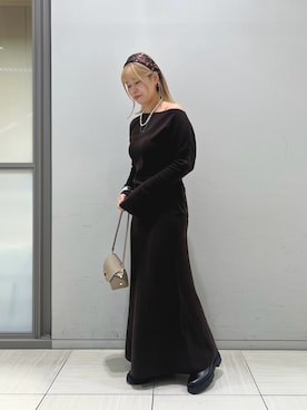 「アイテム（バンダナ/スカーフ）」を使った、yuiさん（レディース・160cm）の秋コーディネート