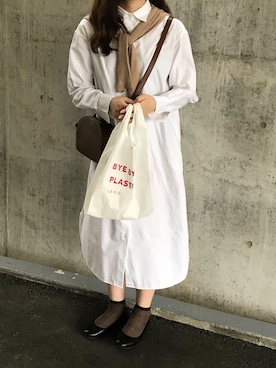 「秋トレンド2021」｜「アイテム（シャツワンピース）」を使った、miiさん（レディース・165cm）の秋コーディネート