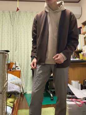 「アイテム（カーディガン/ボレロ、ブラウン系）」を使った、大石竜琉さん（メンズ・165cm）の秋コーディネート