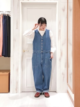 「レースブラウス」｜「アイテム（サロペット/オーバーオール）」を使った、ハタケヤマさん（レディース・163cm）の冬コーディネート