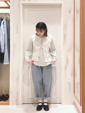 「サックスブルー」｜「アイテム（その他シューズ）」を使った、ハタケヤマさん（レディース・163cm）の冬コーディネート