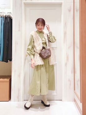 「Samansa Mos2 blue（サマンサモスモスブルー）のアイテム（シャツワンピース）」を使った、ハタケヤマさん（レディース・163cm）の秋コーディネート