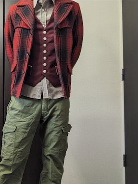 「Davit MEURSAULT（ダヴィット モルソー）のアイテム（トップス）」を使った、まばゆいさん（メンズ・177cm）の春コーディネート