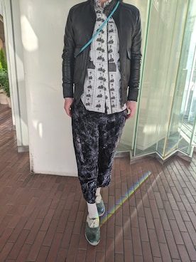 「AKM（エイケイエム）のアイテム（ブルゾン）」を使った、まばゆいさん（メンズ・177cm）の春コーディネート