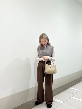 「audrey and john wad（オードリーアンドジョンワッド）のAudrey and John Wad　C/Ny 丸胴テレコ（Tシャツ/カットソー、ホワイト系）」を使った、晴菜さん（レディース・157cm）の秋コーディネート