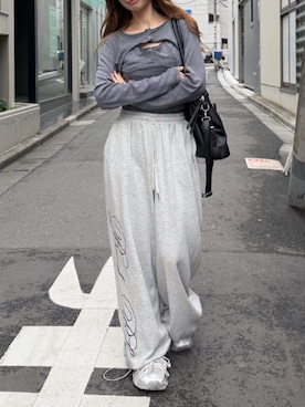 「RAY CASSIN（レイカズン）のアイテム（パンツ）」を使った、RAYCASSIN_officialさん（レディース・155cm）の春コーディネート