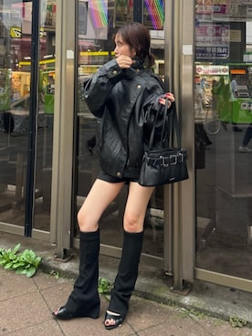 「RAY CASSIN（レイカズン）のハイカラーブルゾン / レザーブルゾン（ブルゾン、ブラック系）」を使った、RAYCASSIN_officialさん（レディース・158cm）の秋コーディネート