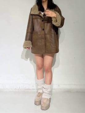 「アイテム（ムートンコート）」を使った、RAYCASSIN_officialさん（レディース・159cm）の冬コーディネート