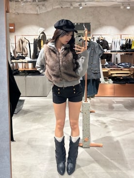 「RAY CASSIN（レイカズン）のアイテム（パンツ）」を使った、RAYCASSIN_officialさん（レディース・165cm）の秋コーディネート