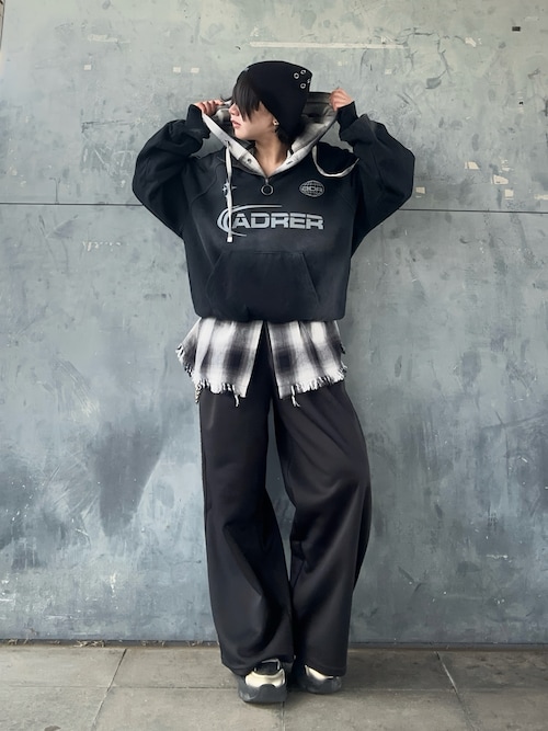 Cat ear metal eyelet knit beanie / キャットイヤー メタル