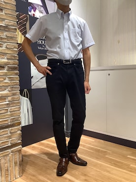 「TOKYO SHIRTS（トウキョウシャツ）の【吸水速乾】 形態安定ノンアイロン ボタンダウン 半袖ビジネスワイシャツ（ビジネスシャツ、ブルー系）」を使った、BRICK HOUSE by Tokyo Shirts 名古屋茶屋イオンモール店さん（メンズ・173cm）の夏コーディネート