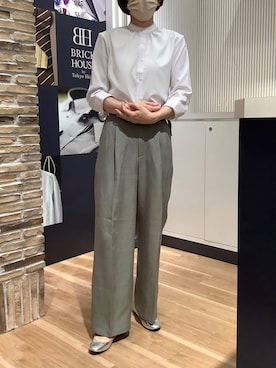 「TOKYO SHIRTS（トウキョウシャツ）のCOFREX スタンド ピコレース ブラウス 七分袖 レディースデザインシャツ（シャツ/ブラウス、ホワイト系）」を使った、BRICK HOUSE by Tokyo Shirts 名古屋茶屋イオンモール店さん（メンズ・173cm）の春コーディネート