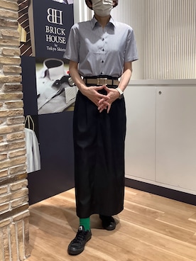 「TOKYO SHIRTS（トウキョウシャツ）の【吸水速乾】【COFREX】形態安定ノンアイロン スキッパー 半袖ビジネスワイシャツ（ビジネスシャツ、ブルー系）」を使った、BRICK HOUSE by Tokyo Shirts 名古屋茶屋イオンモール店さん（メンズ・173cm）の夏コーディネート