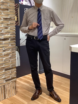 「TOKYO SHIRTS（トウキョウシャツ）の形態安定ノンアイロン ボタンダウン 長袖ストレッチビジネスワイシャツ（ビジネスシャツ、ブラウン系）」を使った、BRICK HOUSE by Tokyo Shirts 名古屋茶屋イオンモール店さん（メンズ・173cm）の春コーディネート