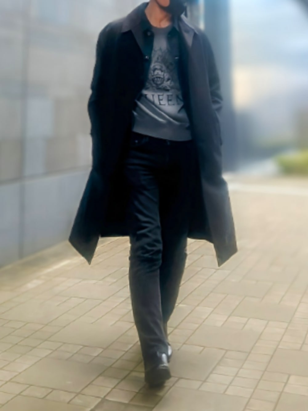 「デニデニ廻戦、デニムonデニム、ステンカラーコート、UNIQLO U、ブラックデニム、サイドゴアブーツ、ZARA、PT Torino、スウエット、デニムジャケット」｜「ZARAのアイテム（ブーツ、ブラック系）」を使った、tutimurajyaku1997さん（メンズ・172cm）の春コーディネートの1枚目の写真