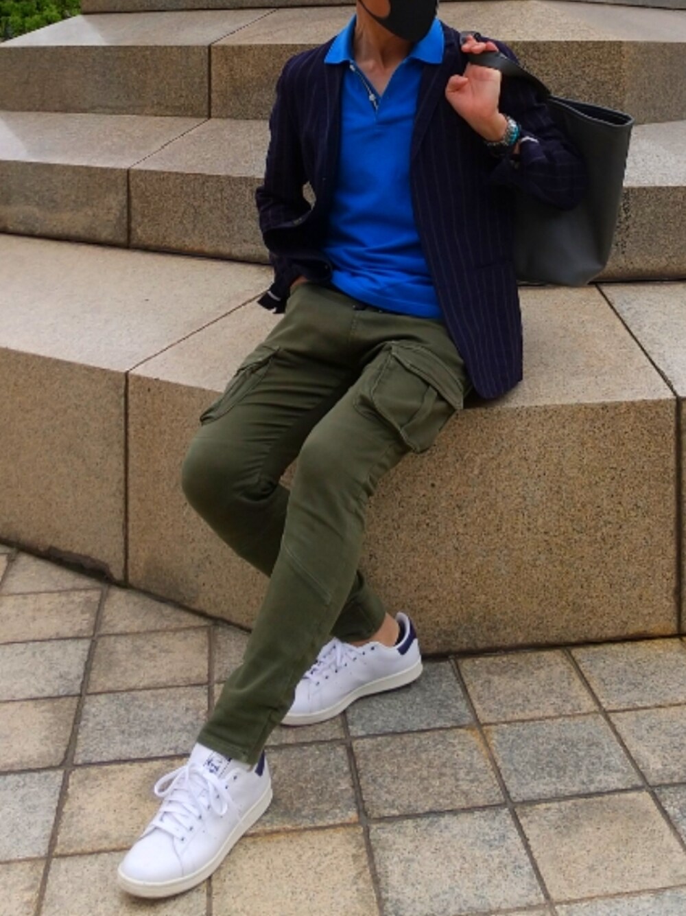 「休日スタイル、シンプルコーデ、大人カジュアル、きれいめカジュアル、レイヤードスタイル、ジャケットスタイル、夏コーデ、ZARA、スタンスミス、GU、UNIQLO、トートバッグ、梅雨コーデ」｜「adidas Originalsのアイテム（スニーカー、ホワイト系）」を使った、tutimurajyaku1997さん（メンズ・172cm）の夏コーディネートの1枚目の写真