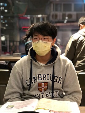 「帽T」｜SwagYenbroさん（メンズ・171cm）の春コーディネート