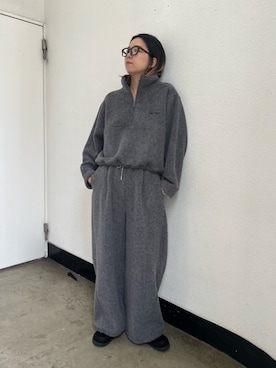 「Ungrid（アングリッド）のエンブロイダリーフリースアノラック（パーカー、グレー系）」を使った、西部結花さん（レディース・170cm）の秋コーディネート