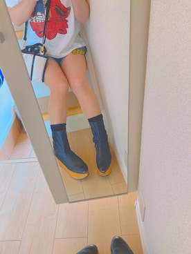 「Vivienne Westwood（ヴィヴィアンウエストウッド）のアイテム（Tシャツ/カットソー、ホワイト系）」を使った、ちるさん（レディース・145cm）の春コーディネート